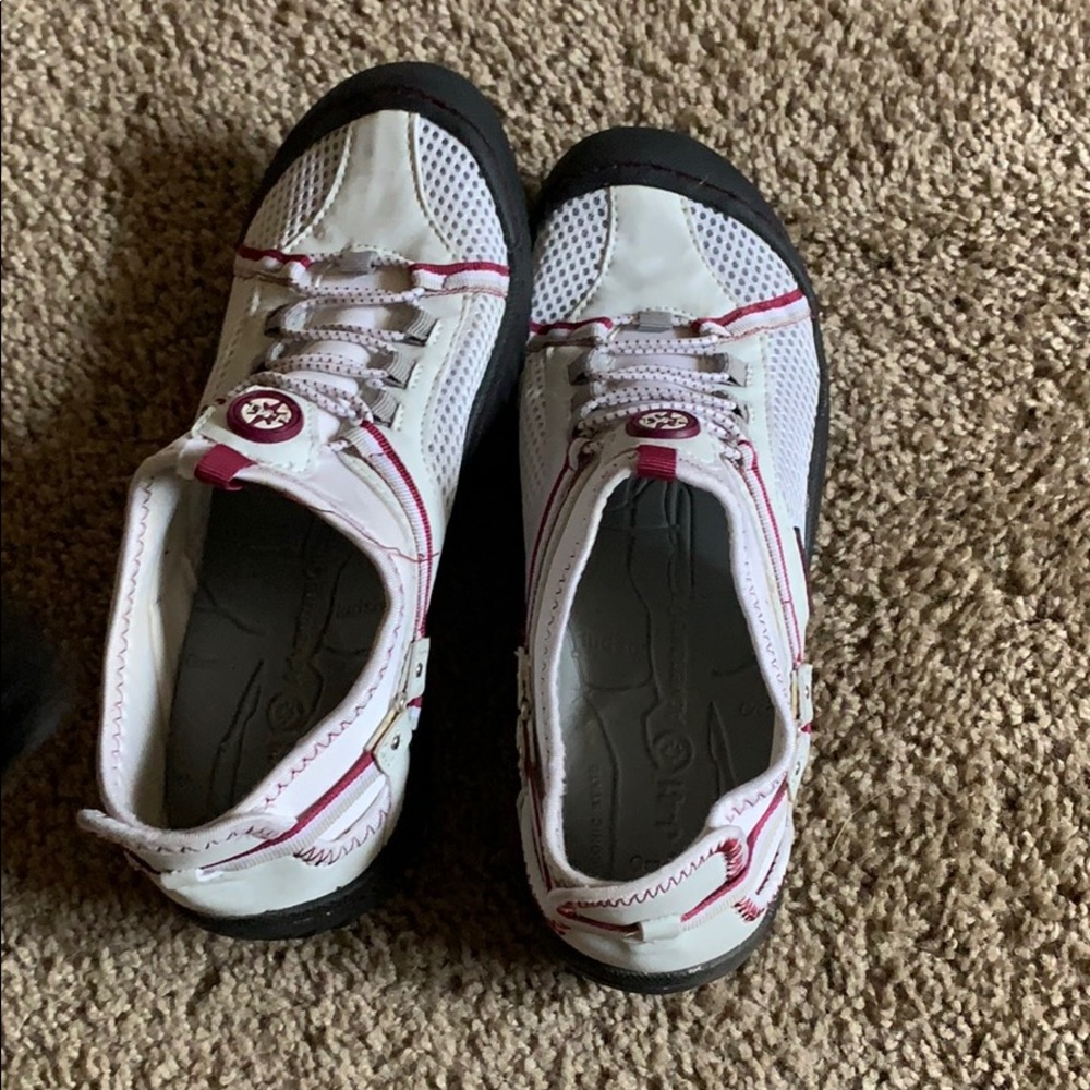 Jeep water shoe